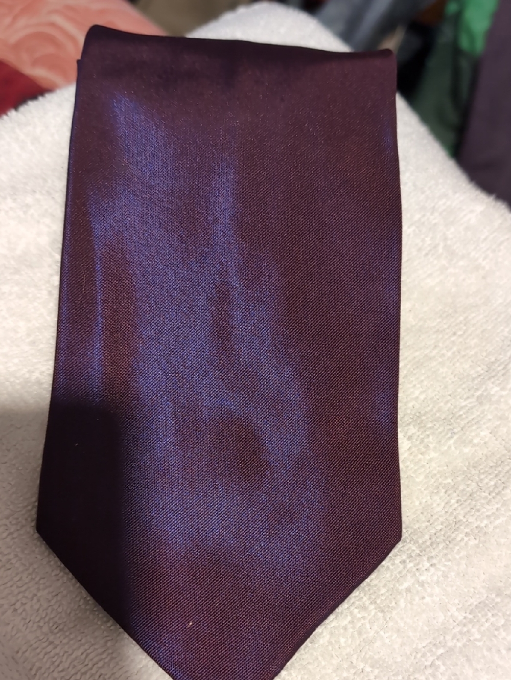 Boss Men's Deep Plum Satin Tie